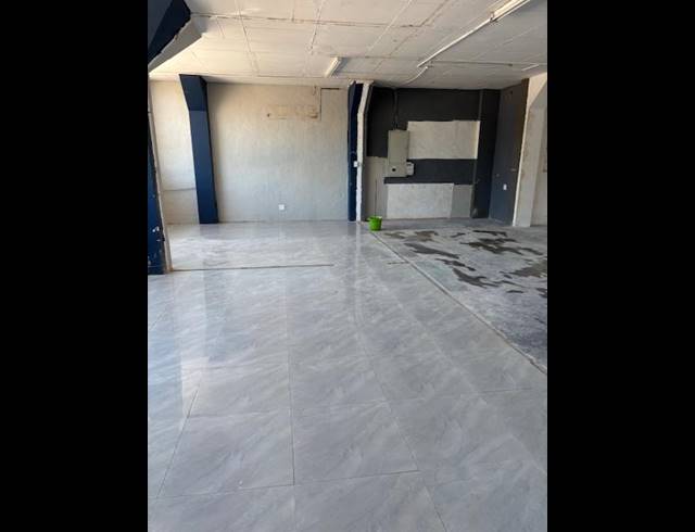 BUSINESS PROPERTY TO RENT IN OVERPORT